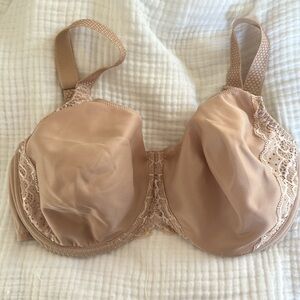 Brand new never worn Simone Perele Bra